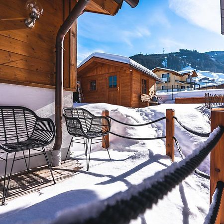 Dorfchalets Kaprun Exteriör bild