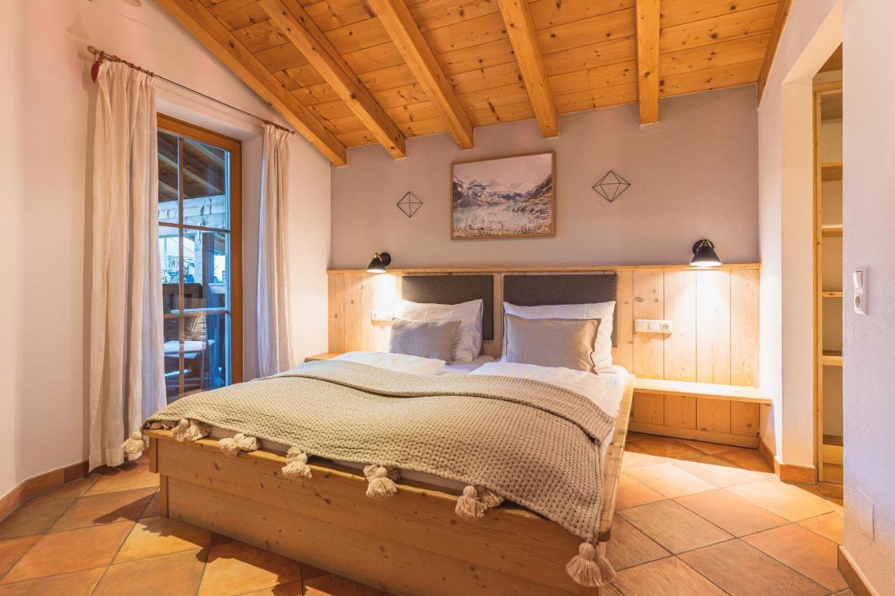 Dorfchalets Kaprun Exteriör bild