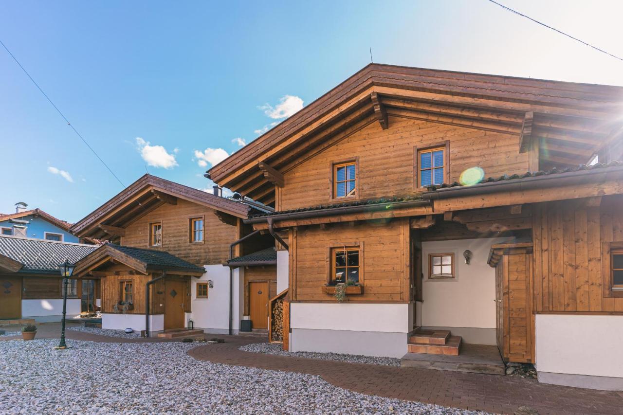 Dorfchalets Kaprun Exteriör bild