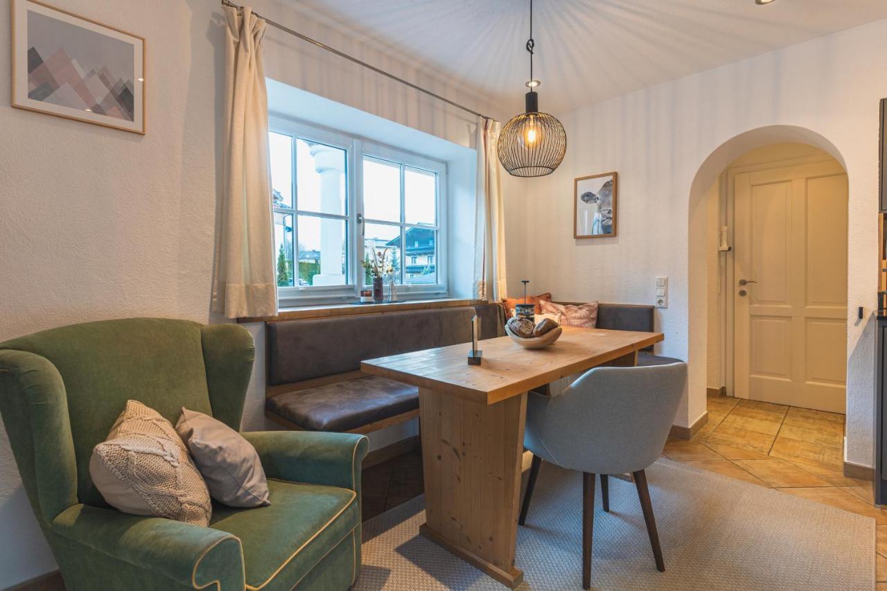 Dorfchalets Kaprun Exteriör bild
