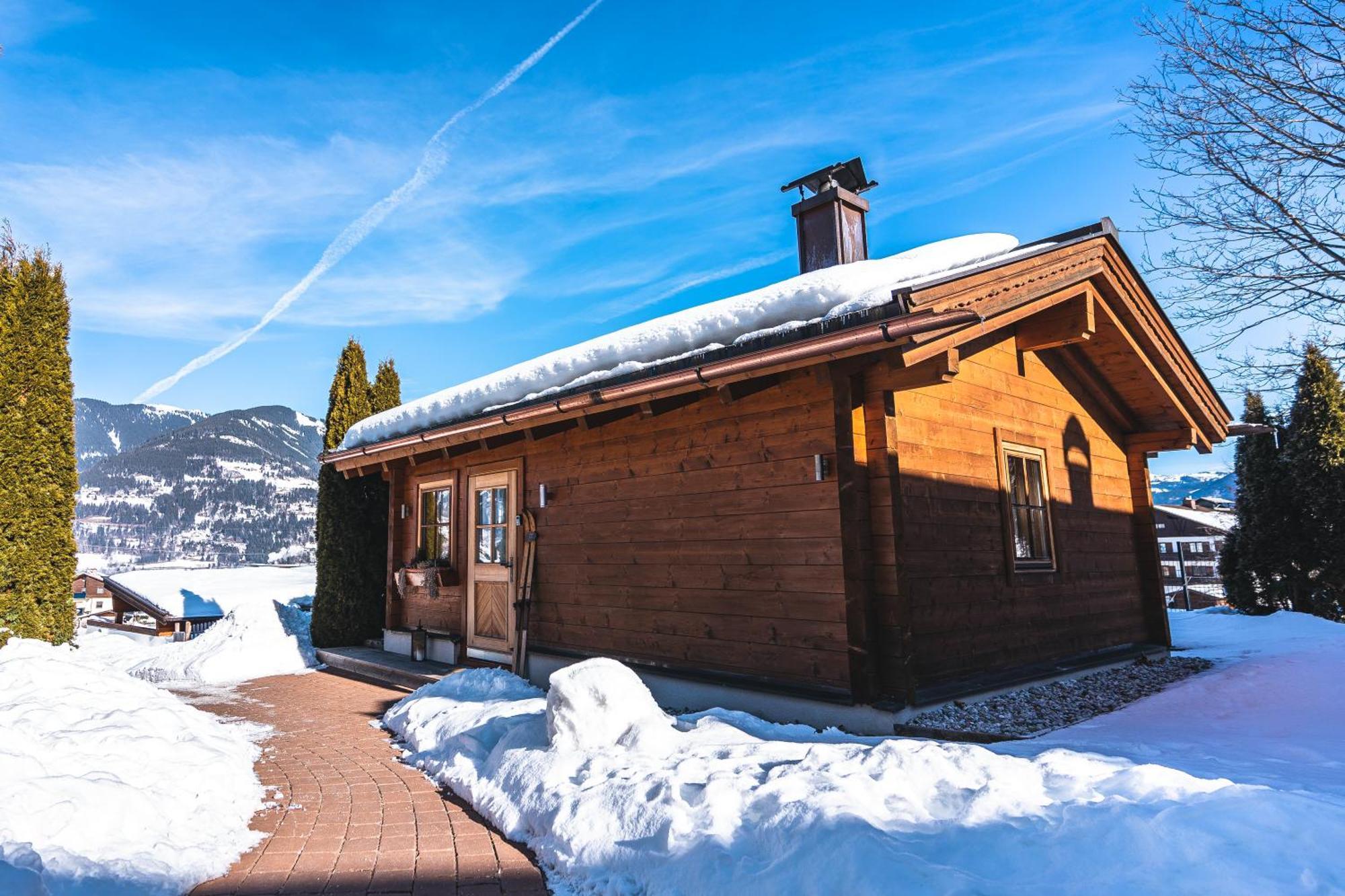 Dorfchalets Kaprun Exteriör bild